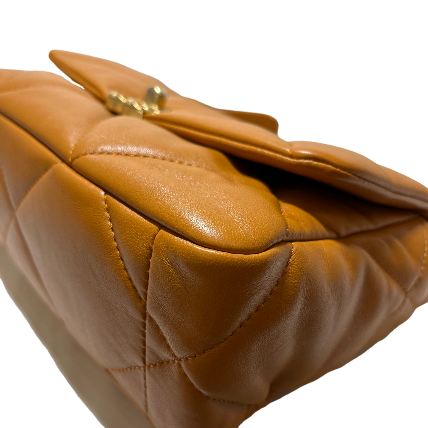 Used Chanel Lambskin 19 Bag Small Chain Shoulder Bag GHW Caramel