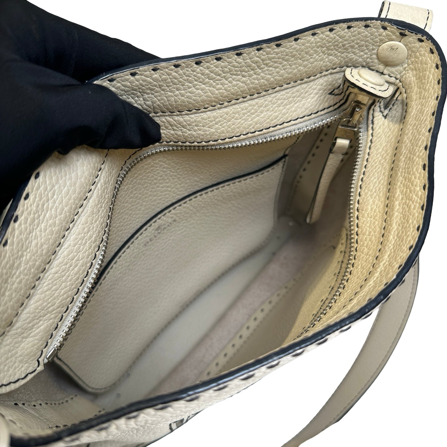 Used DELVAUX Leather Pebbled leather Pin Daily Cross body bag White PHW