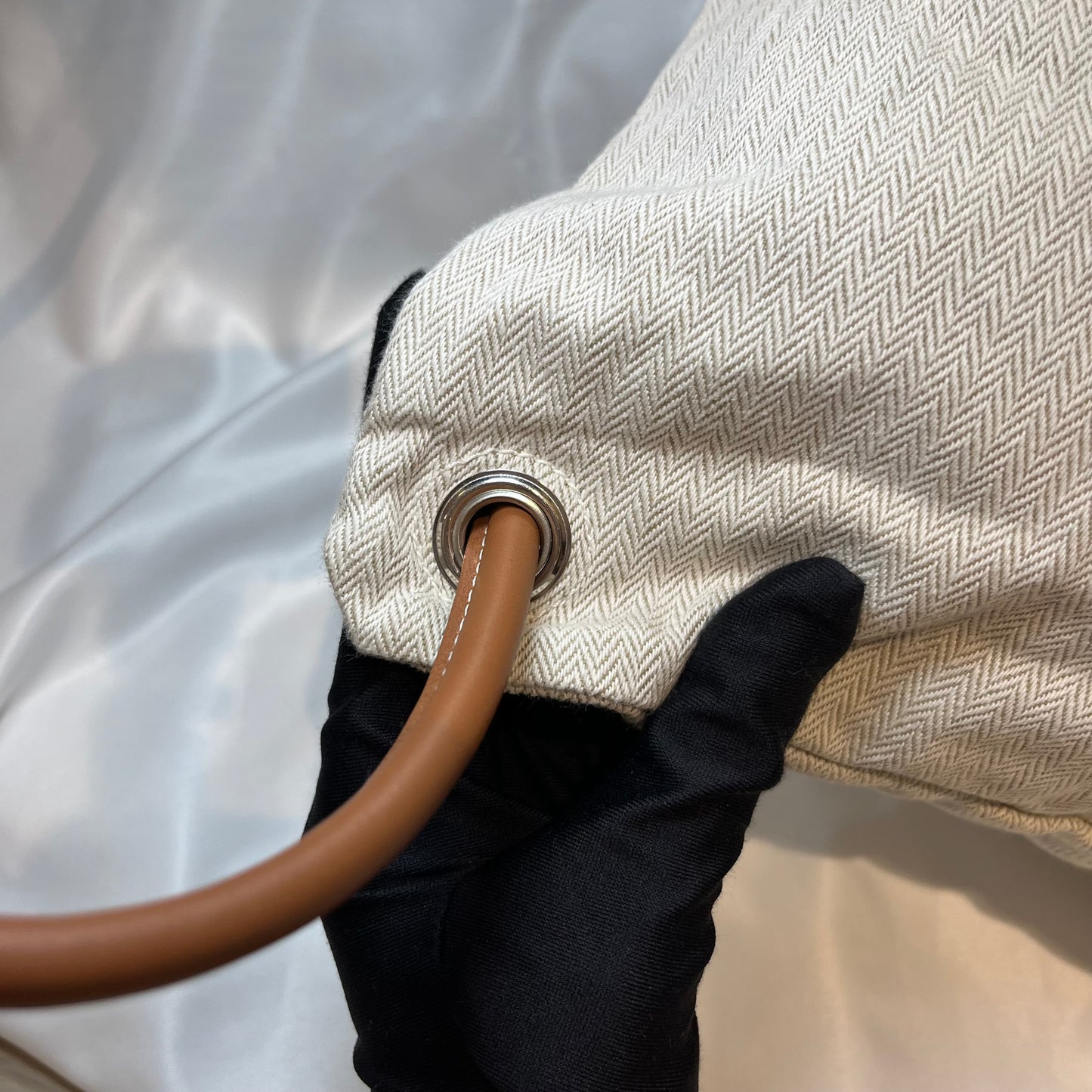 Used HERMÈS Maline Bag Drawstring Bag Beige PHW Vert Cypress (VY)